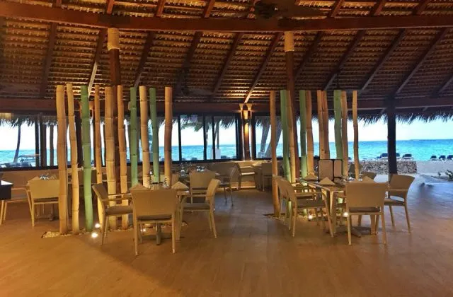 Hotel All Inclusive Vista Sol Punta Cana beach snack bar